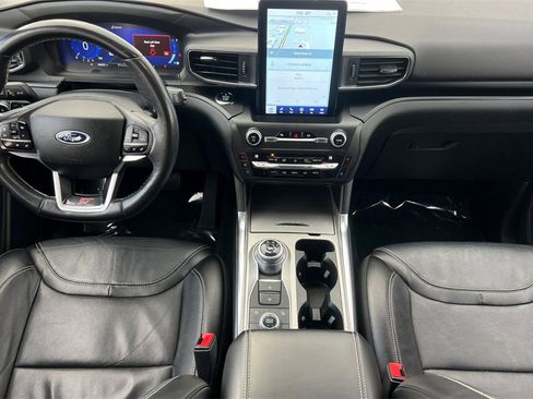 Used 2020 Ford Explorer ST w/ ST Street Pack image 12