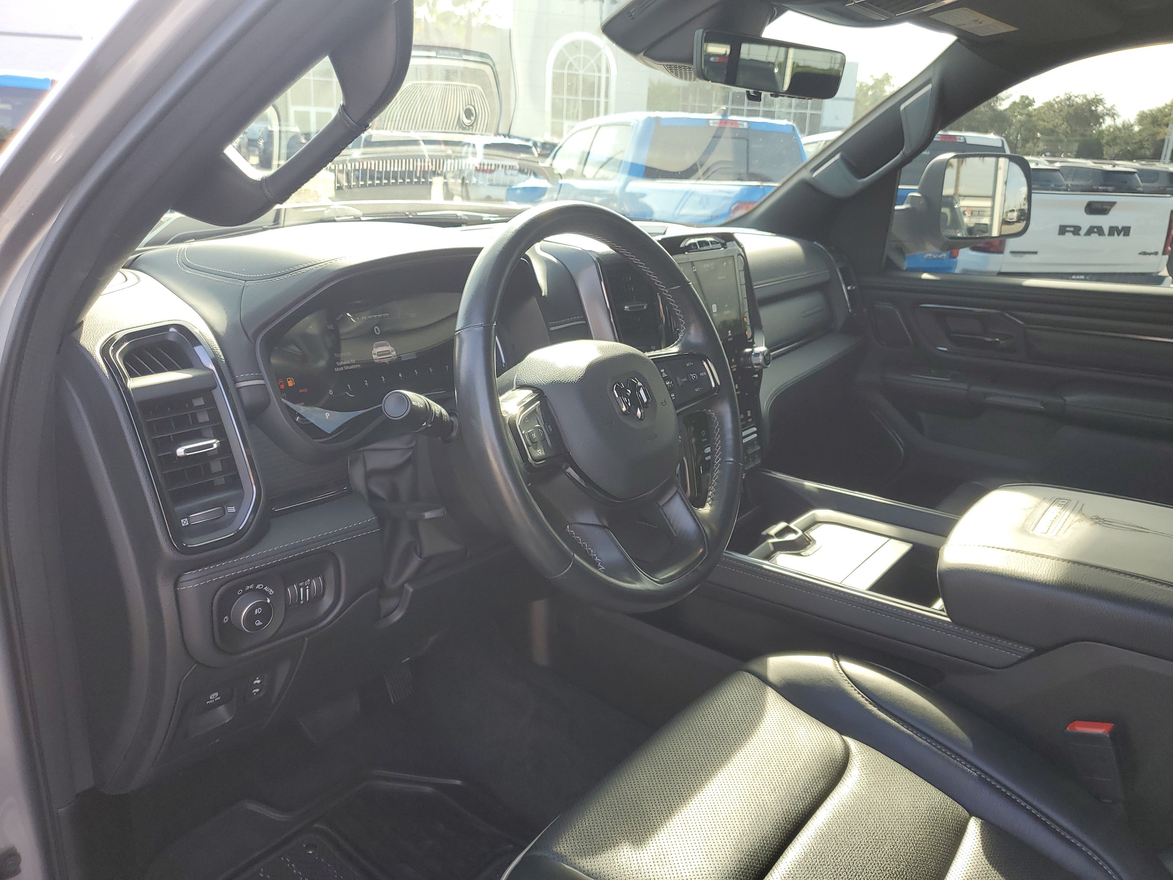 Used 2023 RAM 1500 Limited AWD/4WD image 13
