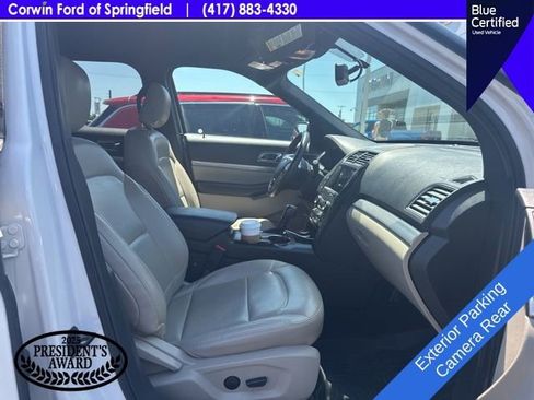 Used 2019 Ford Explorer XLT w/ Equipment Group 202A AWD/4WD image 17