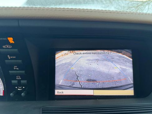 Used 2013 Mercedes-Benz S 550 S 550 4MATIC Sedan 4D image 28