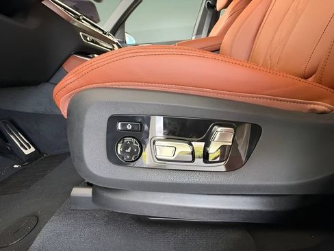 Used 2026 BMW X5 sDrive40i w/ M Sport Package RWD image 24