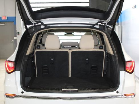Used 2023 Acura MDX SH-AWD w/ Advance Package image 52