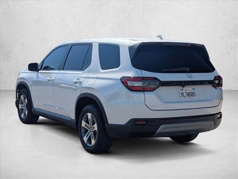 Used 2024 Honda Pilot EX-L image 8