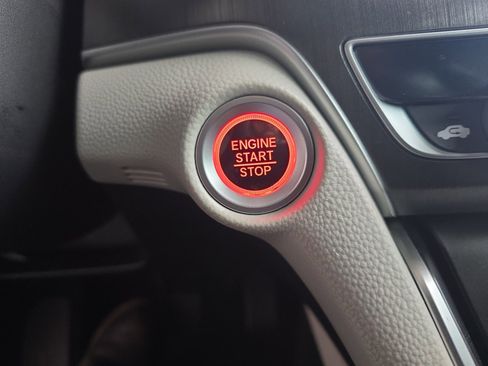 Used 2018 Honda Accord LX image 30