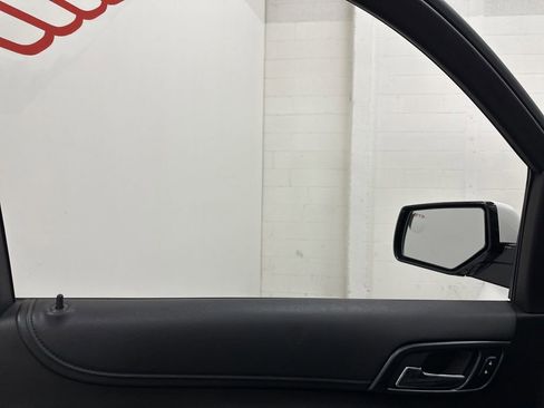 Used 2018 Chevrolet Tahoe LT AWD/4WD image 40
