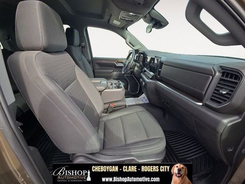 Used 2023 Chevrolet Silverado 1500 LT AWD/4WD image 22
