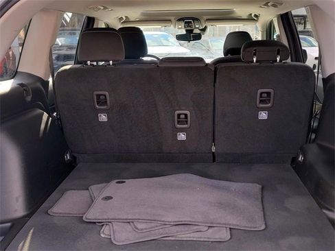 Used 2023 Jeep Grand Cherokee Laredo X image 10