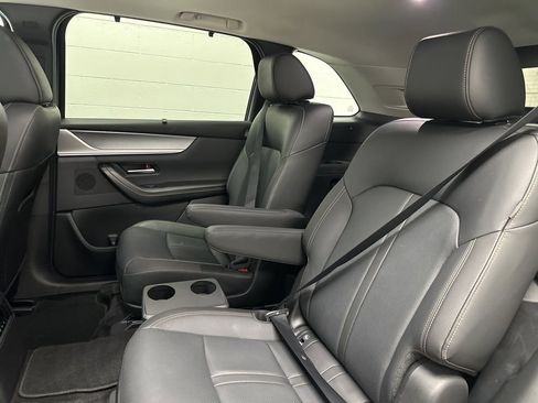 Certified 2024 MAZDA CX-90 Plug-In Hybrid w/ Preferred AWD/4WD image 19