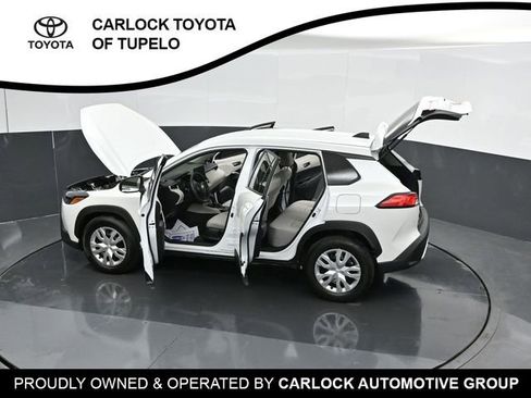 Used 2025 Toyota Corolla Cross L FWD image 58