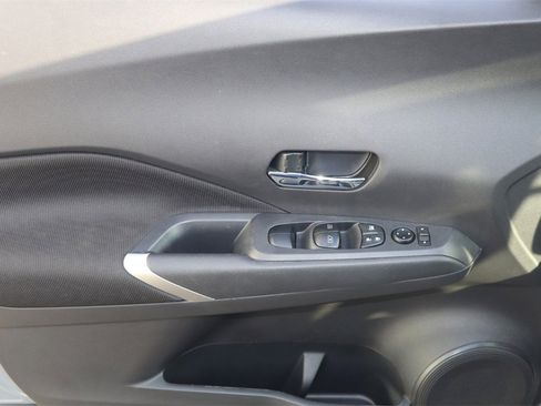 Certified 2024 Nissan Kicks SV image 14