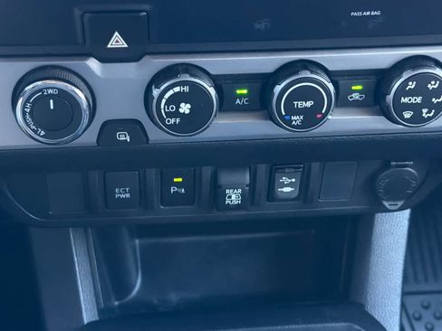 Used 2019 Toyota Tacoma SR5 image 22