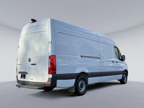 New 2025 Mercedes-Benz Sprinter 2500 image 8