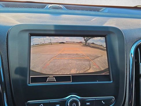Used 2023 Chevrolet Equinox RS FWD image 13