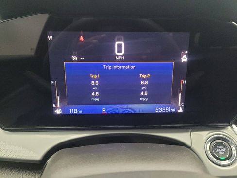 Used 2025 Chevrolet Trax LT FWD image 23