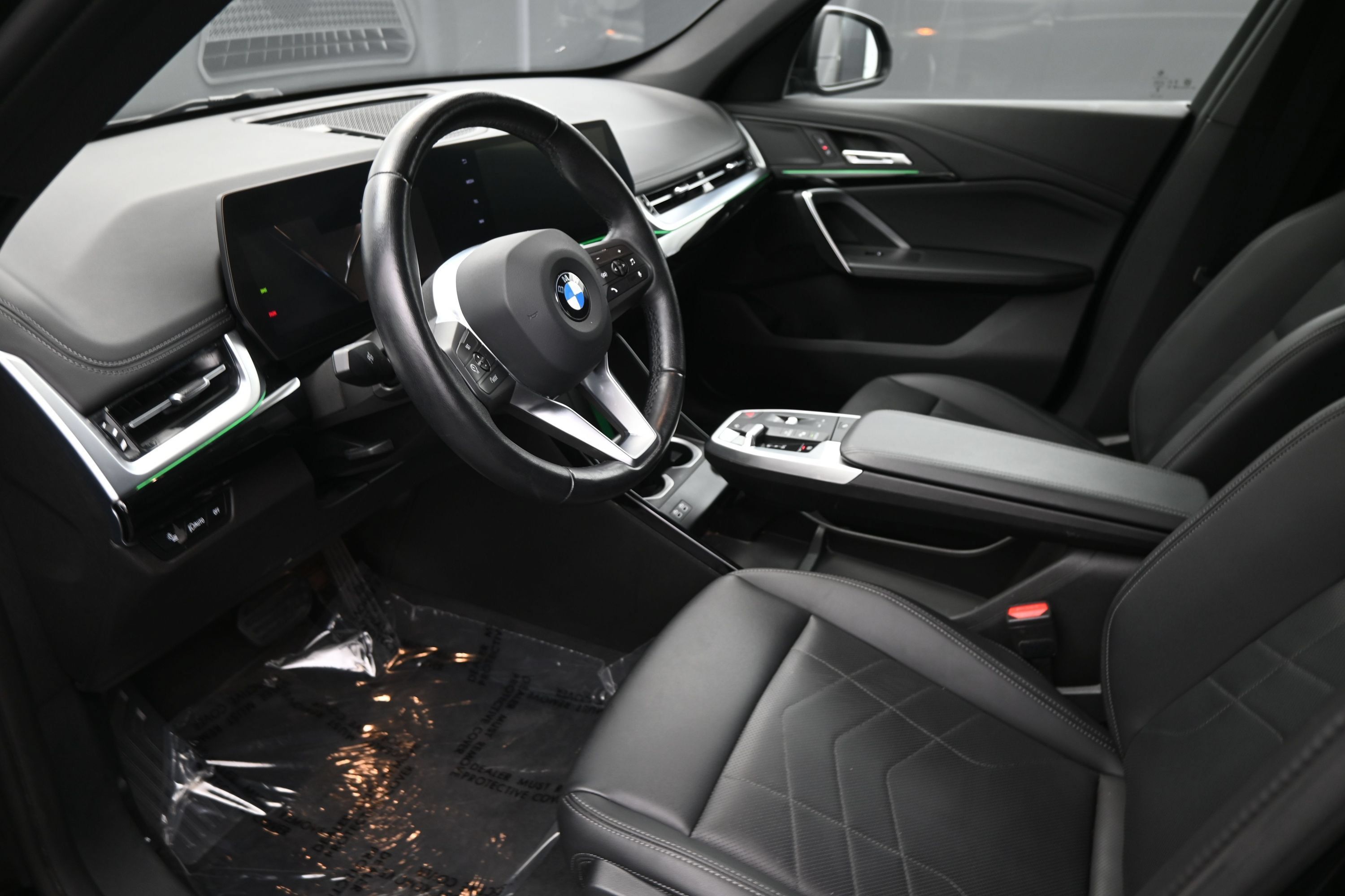 Used 2025 BMW X1 xDrive28i AWD/4WD image 12