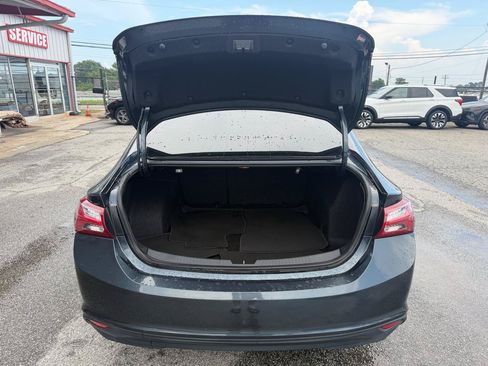 Used 2020 Chevrolet Malibu LT FWD image 27