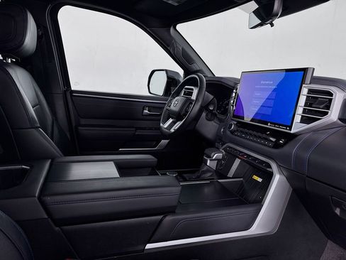 Used 2024 Toyota Tundra Platinum image 35