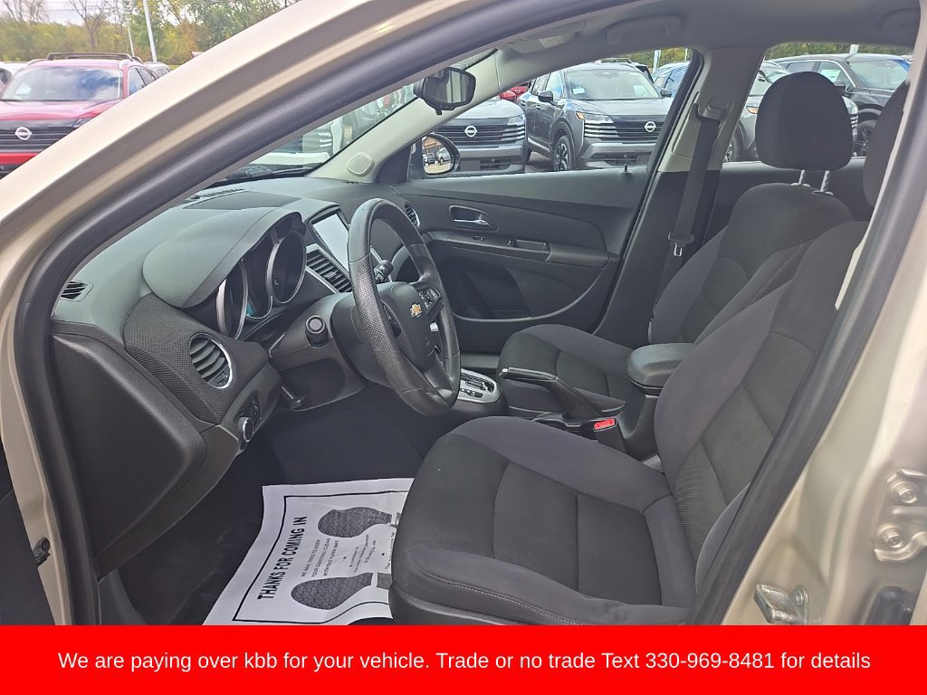 Used 2015 Chevrolet Cruze LT FWD image 9