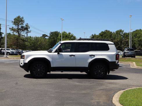Used 2026 Toyota Land Cruiser w/ Premium Package AWD/4WD image 6