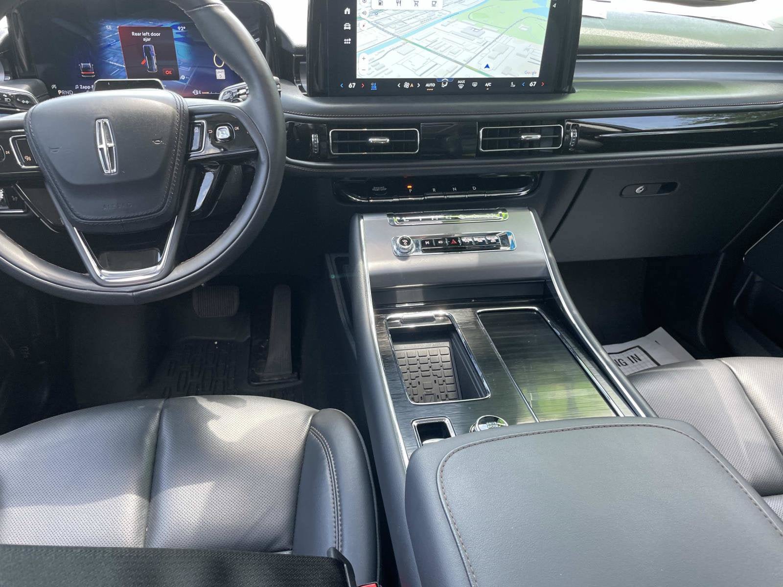 Certified 2026 Lincoln Aviator AWD image 22