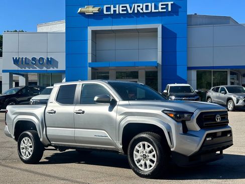 Used 2024 Toyota Tacoma SR5 RWD image 1