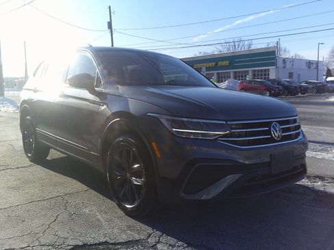 Used 2022 Volkswagen Tiguan SE image 7