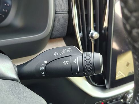 New 2026 Volvo XC90 B6 Plus w/ Protection Package Premier image 19