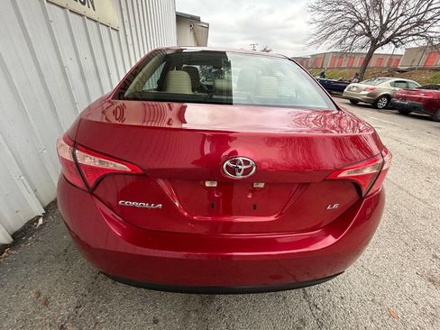 Used 2019 Toyota Corolla LE image 12