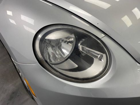 Used 2014 Volkswagen Beetle 1.8T image 10