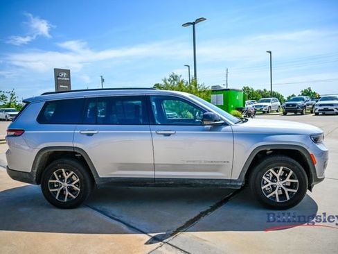 Used 2024 Jeep Grand Cherokee L Limited RWD image 6