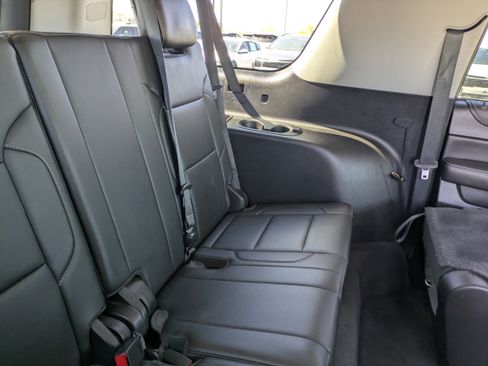 Used 2019 GMC Yukon XL SLT image 15
