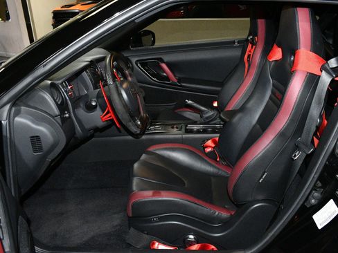 Used 2013 Nissan GT-R Black Edition AWD/4WD image 49