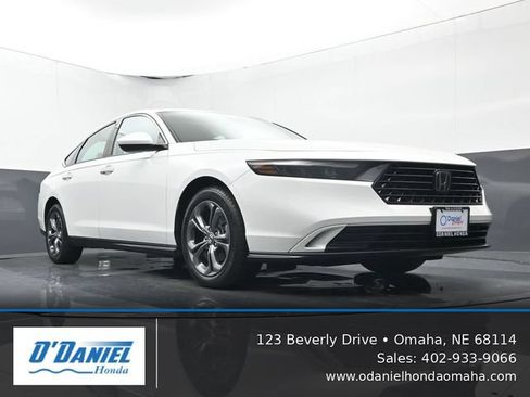 Used 2023 Honda Accord EX image 14