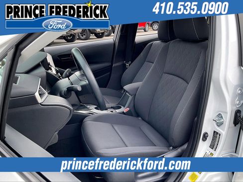 Used 2025 Toyota Corolla LE image 23