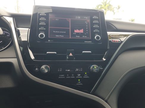 Used 2023 Toyota Camry SE image 26