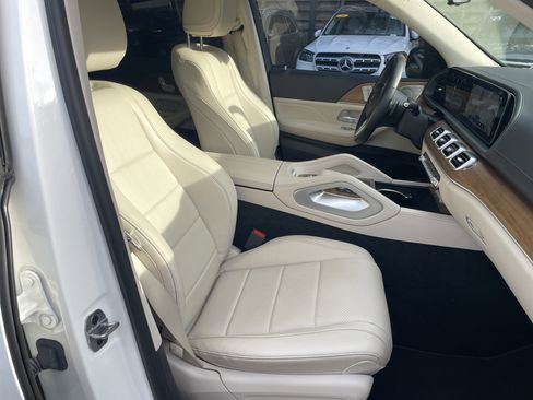 Certified 2023 Mercedes-Benz GLS 450 4MATIC image 57
