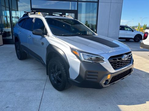 Used 2023 Subaru Outback Wilderness AWD/4WD image 3