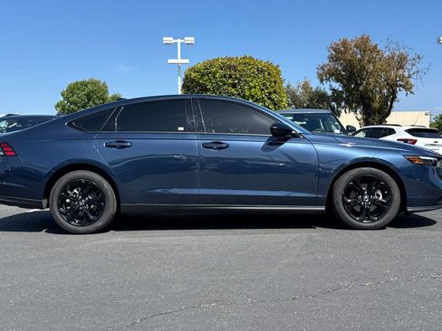 Used 2025 Honda Accord SE image 4
