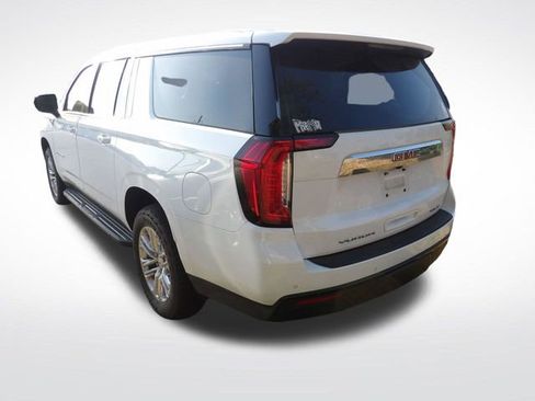 Used 2022 GMC Yukon XL SLE AWD/4WD image 12
