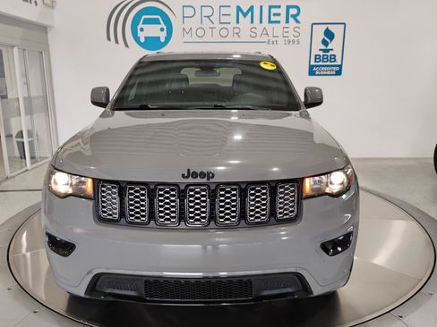 Used 2021 Jeep Grand Cherokee Laredo X RWD image 38