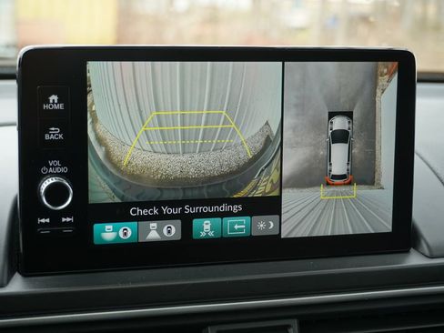 Used 2025 Honda Pilot Black Edition image 34