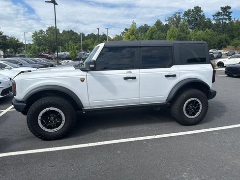 Used 2023 Ford Bronco Badlands AWD/4WD image 4