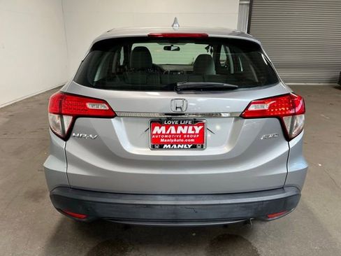Used 2019 Honda HR-V LX image 4