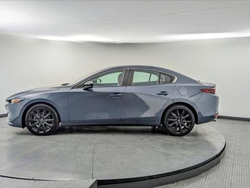 Used 2023 MAZDA MAZDA3 s image 3