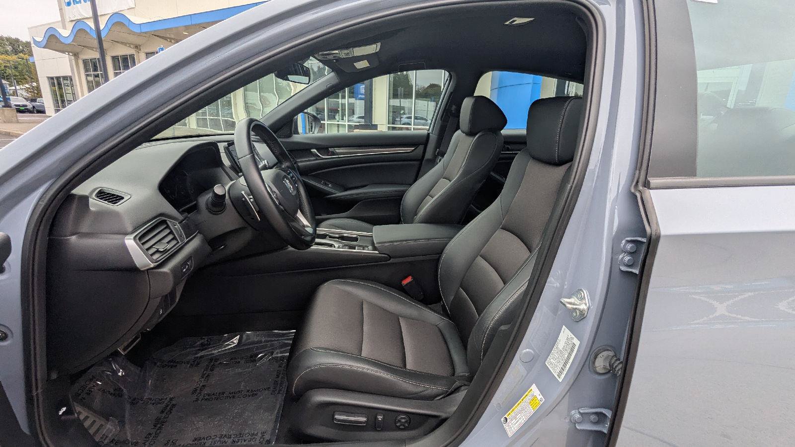 Used 2022 Honda Accord Sport image 11