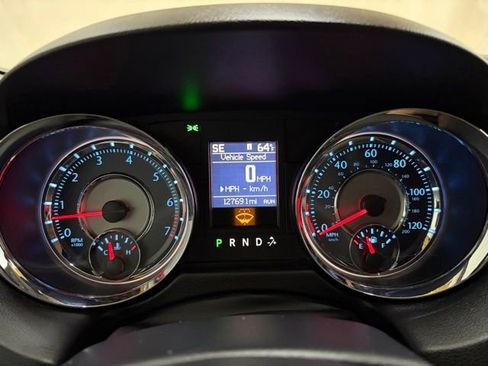 Used 2012 Chrysler Town & Country Touring-L w/ Premium Group FWD image 62