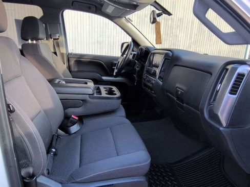 Used 2019 Chevrolet Silverado 1500 LT w/ All Star Edition image 27