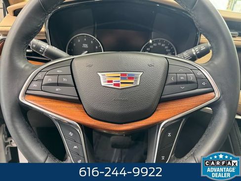 Used 2017 Cadillac XT5 Platinum AWD/4WD image 19