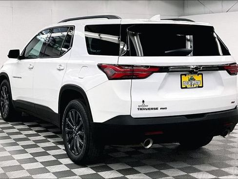 Used 2023 Chevrolet Traverse RS AWD/4WD image 2