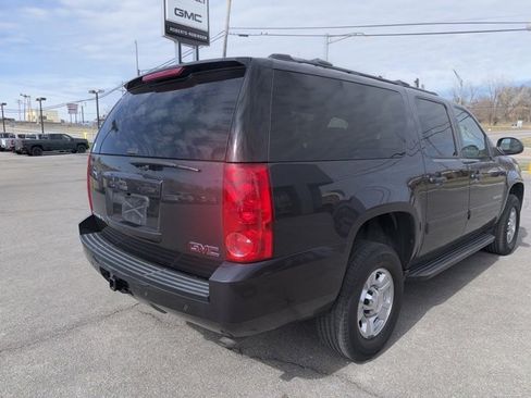 Used 2011 GMC Yukon XL 2500 SLT w/ SLT-2 Equipment Package image 13